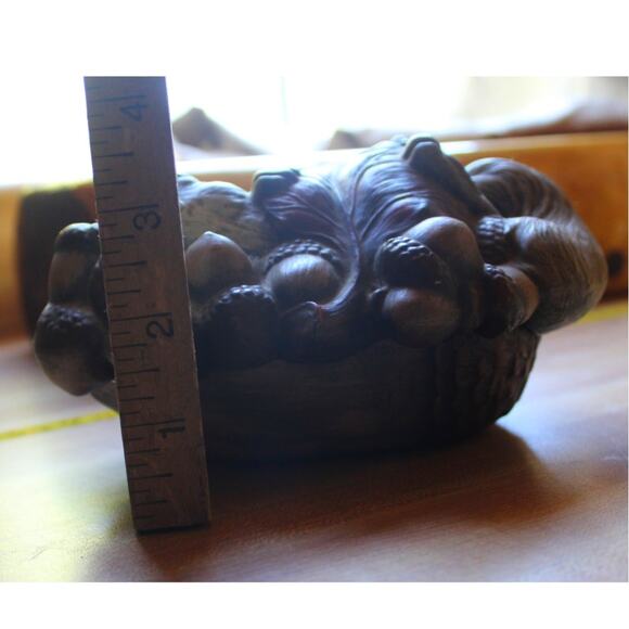 Provincial Mold Sleeping Squirrel Covered Dish. - Picture 9 of 9